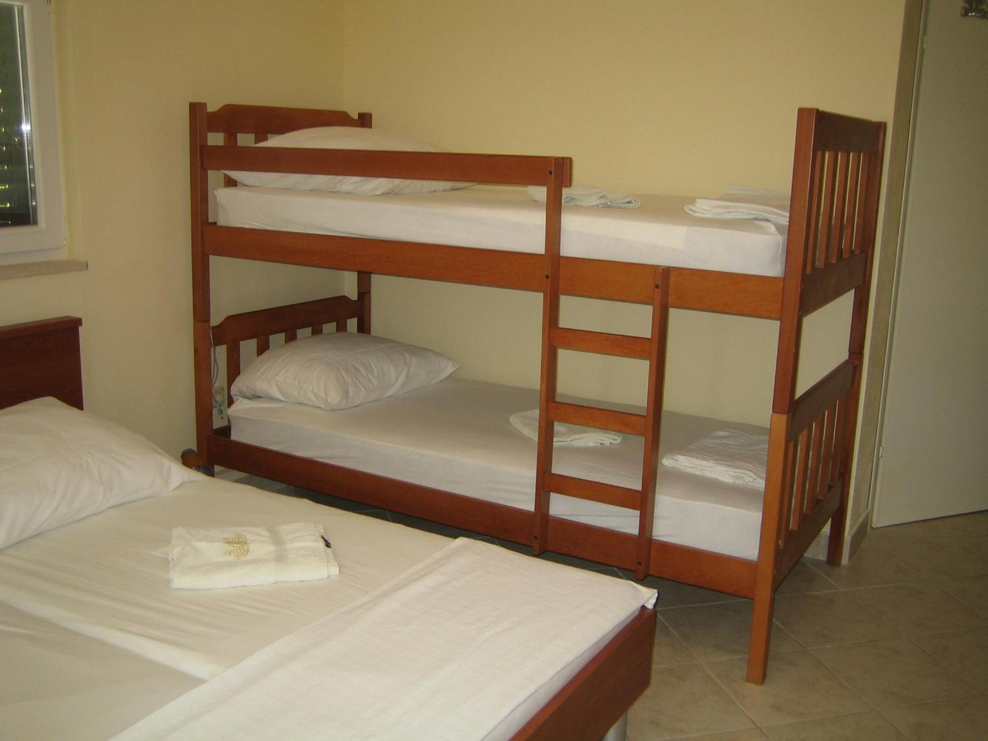 Hotel Sunny House Free Parking Trsteno Zimmer foto