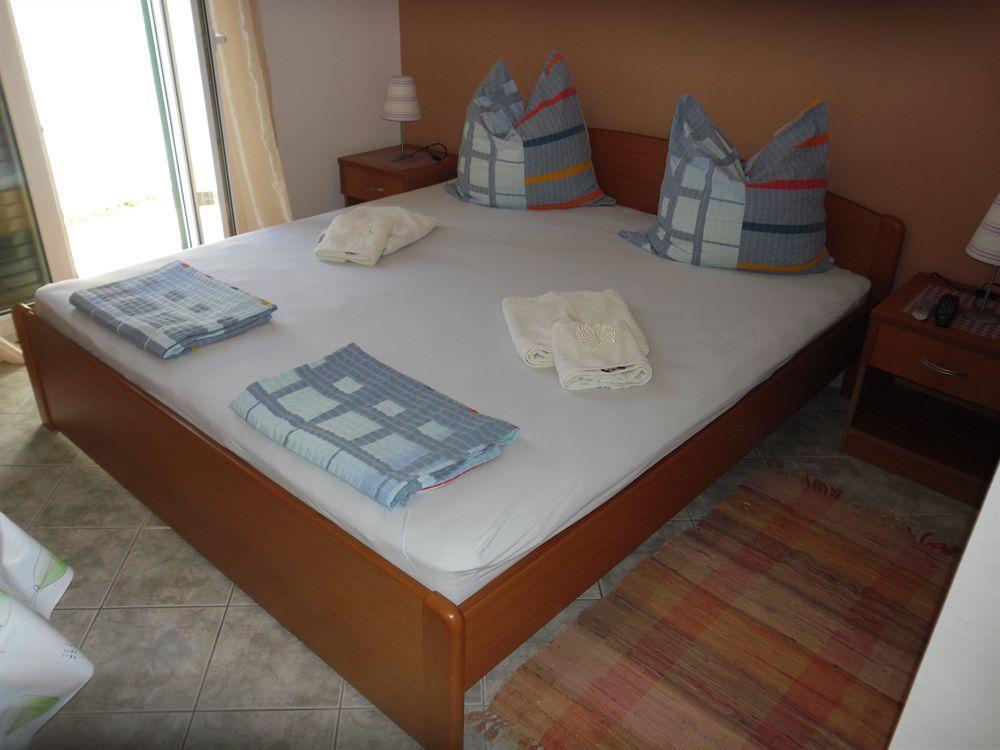 Hotel Sunny House Free Parking Trsteno Exterior foto